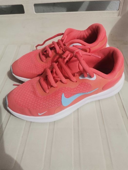 Маратонки Nike 34 номер