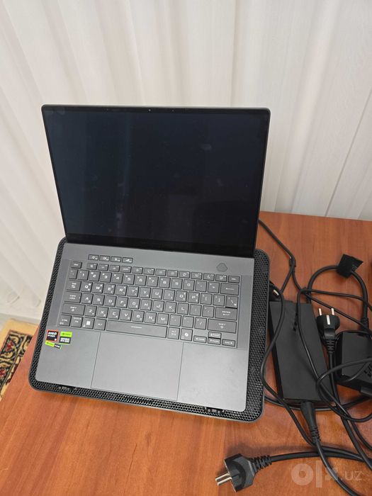 ASUS ROG Zephyrus G14 GA403UM