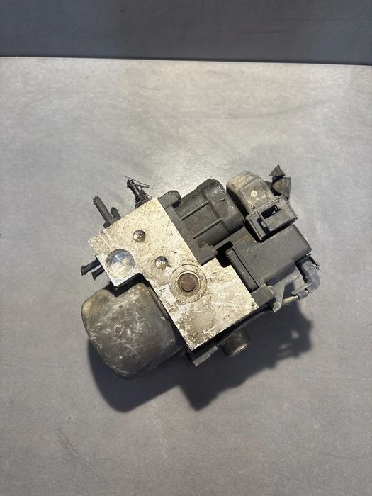 Pompa ABS 8E0 614 111 AB Audi A4 1998 1.9 TDI MT (90 hp)