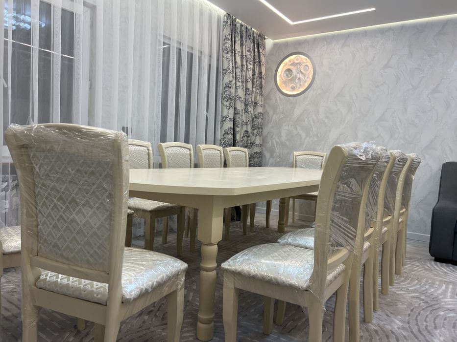 Стол и стулья комплект