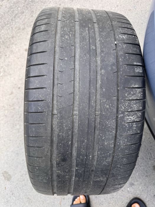 De vanzare 3 buc Pirelli P Zero PZ4 275/35 R20 102Y Run Flat cu omologare BMW  aproape noi din 2023 fabricatie