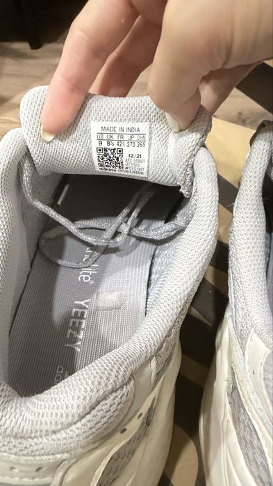 Кроссовки Adidas Yeezy Boost 700