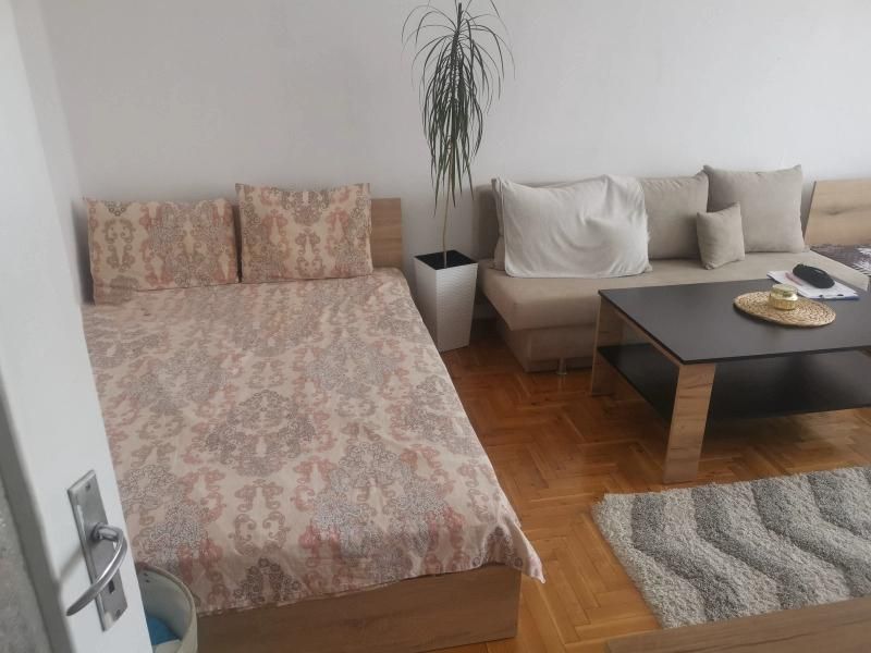 Дава се под наем Едностаен апартамент в София, Люлин 10 - 48 кв.м за 458.49 € - Снимка #1