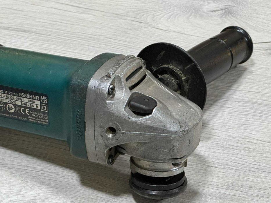 Ъглошлайф Makita 9558HNR