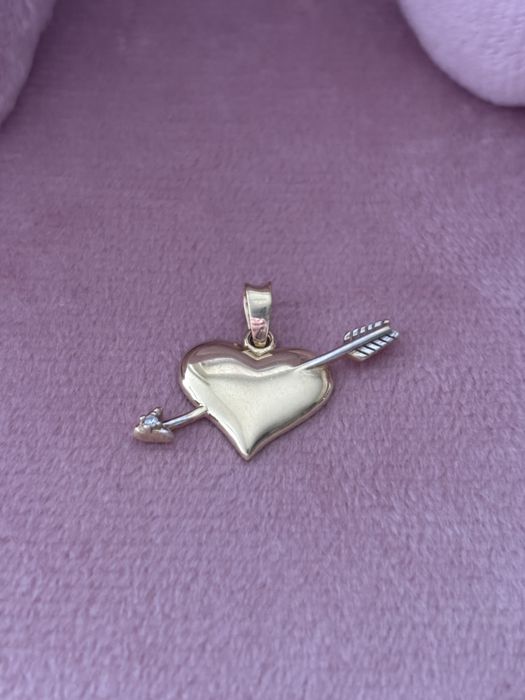 Pandantiv inima cu sageata aur 14k 2 g
