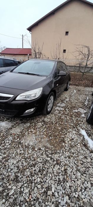 Opel astra j 2012 , 2.0 cdti 165 cp automata