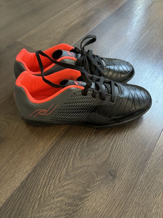 PRO TOUCH Детски обувки за футбол PT50 III TF.   39 номер