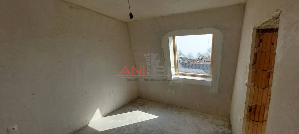 Продава се Двустаен апартамент в Варна, Виница - 45 кв.м за 850 €/кв.м - Снимка #3
