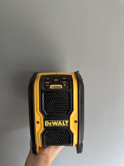 Boxa dewalt bluetooth