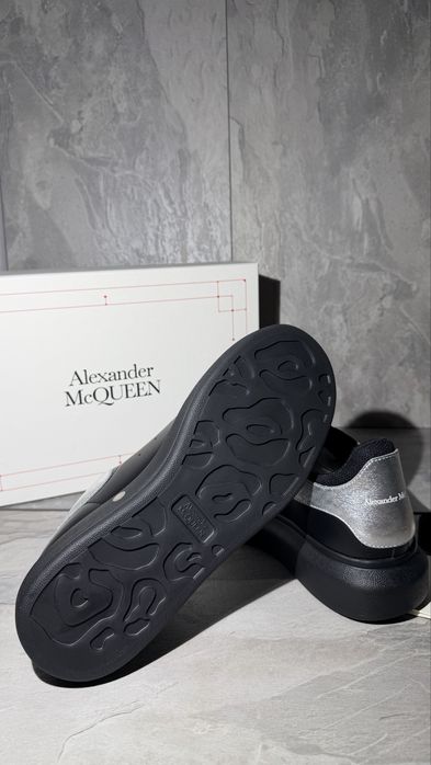 Alexander McQueen autentici