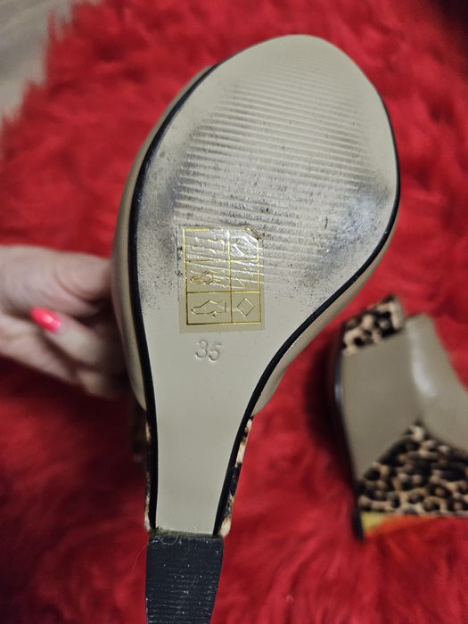 Уникални елегантни обувки на висока платформа без пръсти