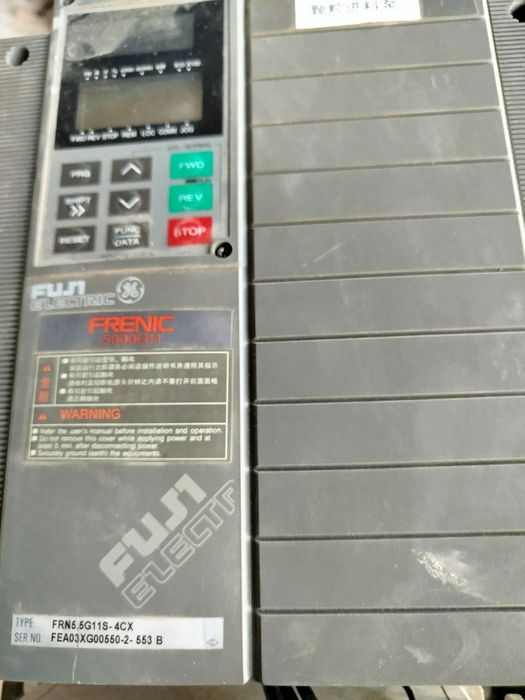 Частотнык chastotnik. 4.5 kw, 2,1 kw. 3 ta bor. Rabochi holati zor.