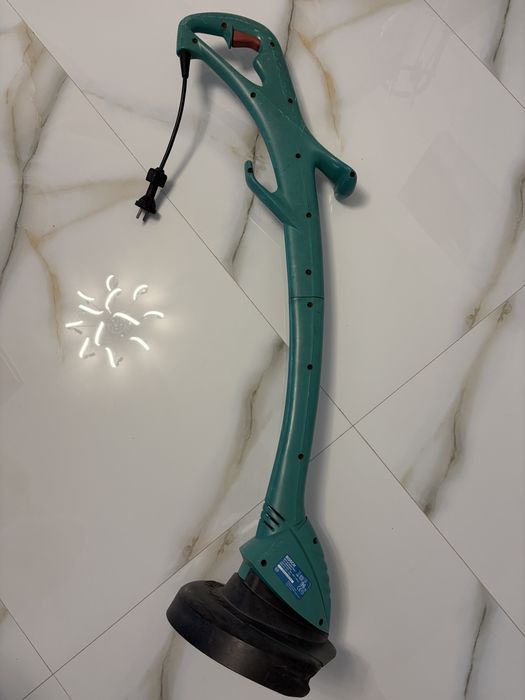 Trimmer electric BOSCH