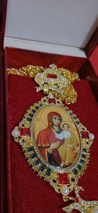 Engolpion Maica Dommului