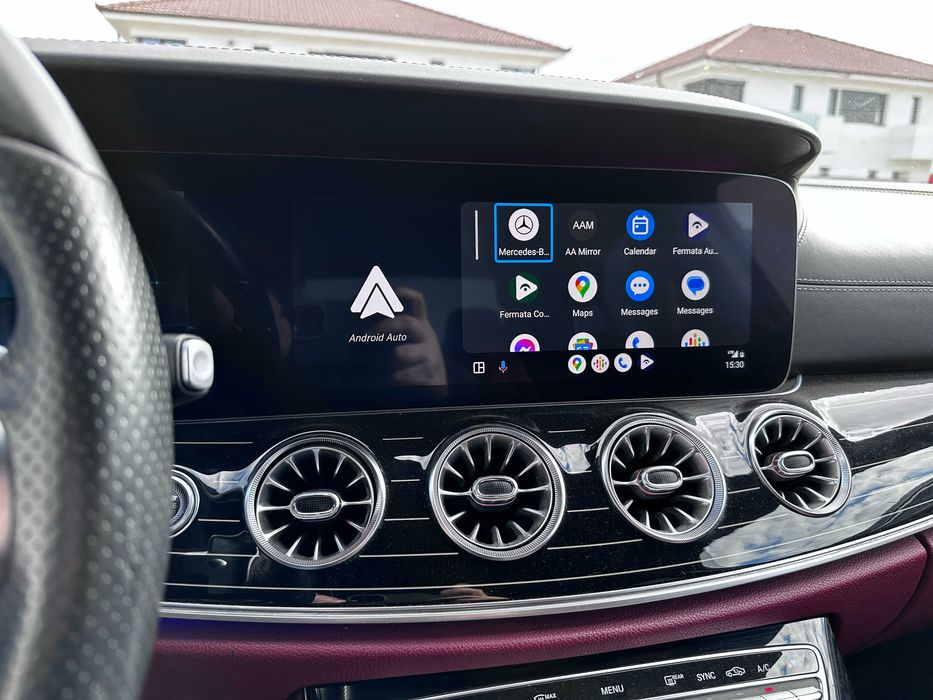 Apple CarPlay Android Auto MercedesBenz EClass W213 W205 CLS 257 GLC