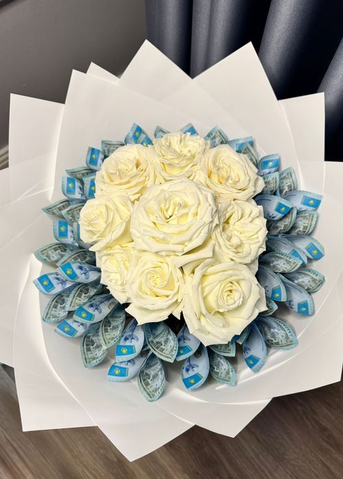 Букеты из денежных купюр