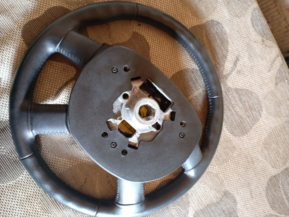 Волан Ford C-Max 2006
