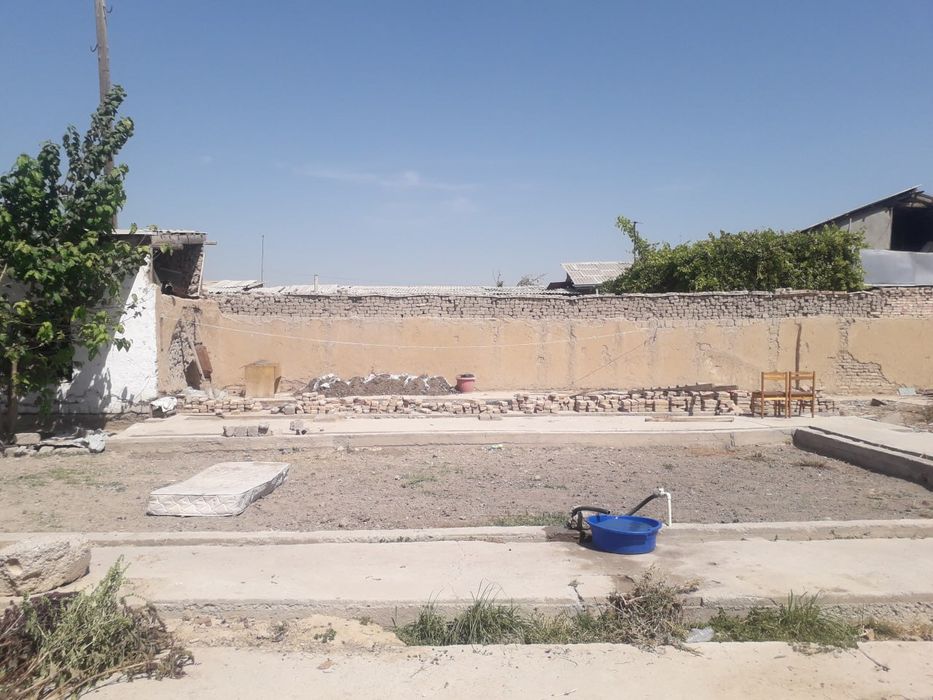 Zudlik bilan yer sotiladi