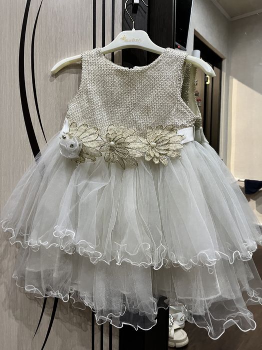 Платье кружевное