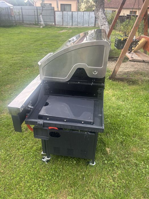 Grill cu butelie
