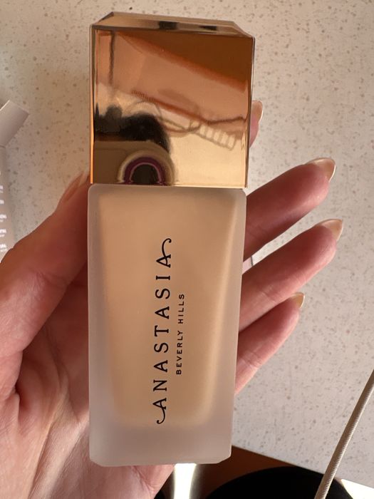 Висококачествени фон дьо тени Anastasia
