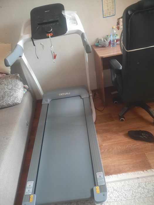 Продам беговую дорожку