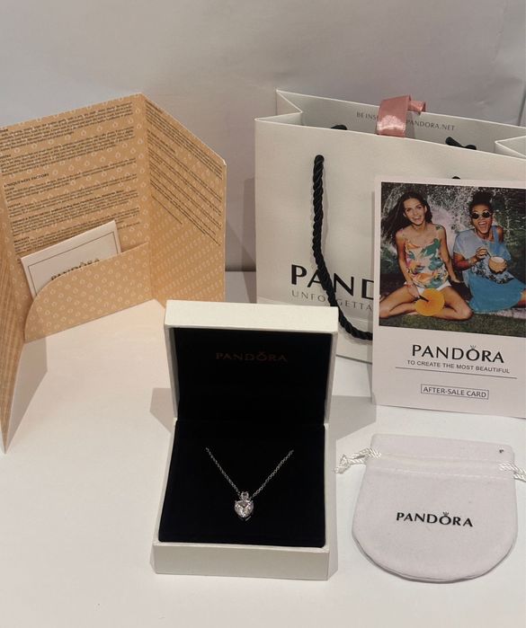 Украшения на 8 марта Pandora