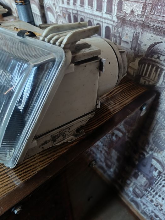 Фара левая ваз 2112