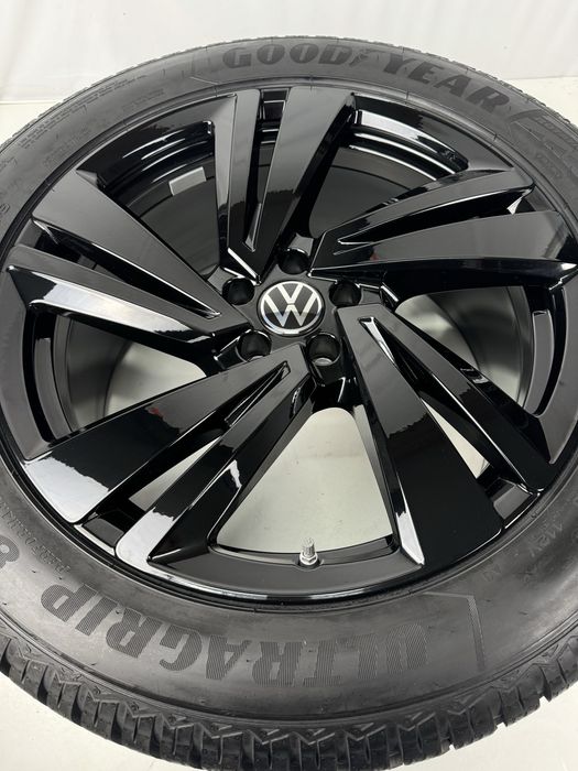 Jante originale VW Touareg III Nevada pe 20