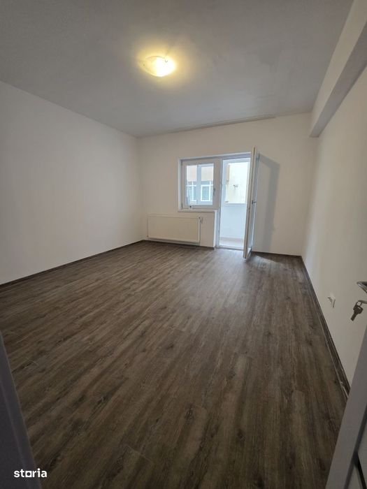 Apartament 3 camere, parter, 1 Mai,bloc nou
