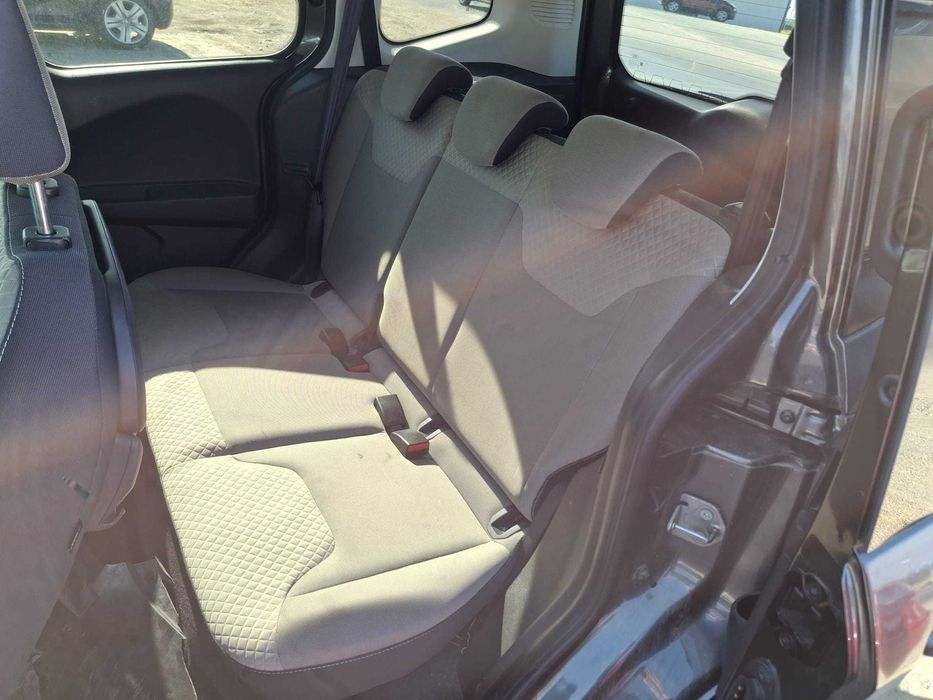 Dezmembrez Ford Tourneo Connect 1.0 EcoBoost SFCF 100 Cai 111.000 km