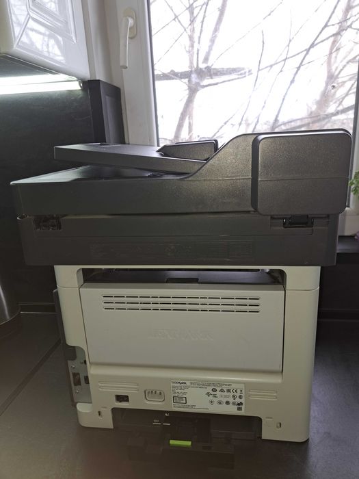 Продавам лазерен мултифункционален принтер Lexmark MX310dn