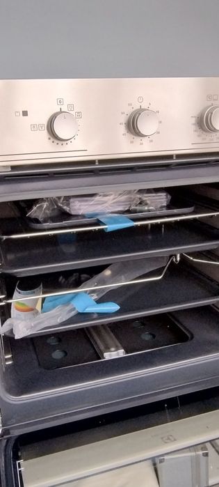Cuptor electric pe gaz Electrolux