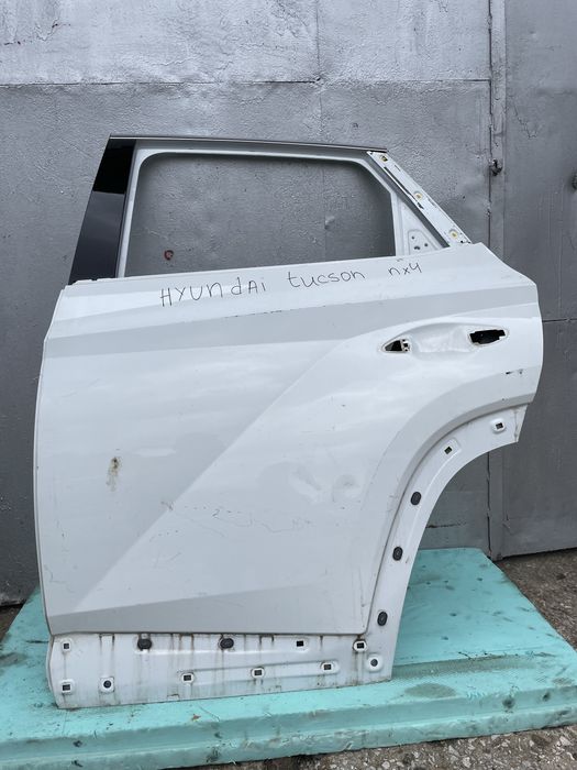 Задна лява врата за Hyundai Tucson Хюндай Туксон 2020-2024г