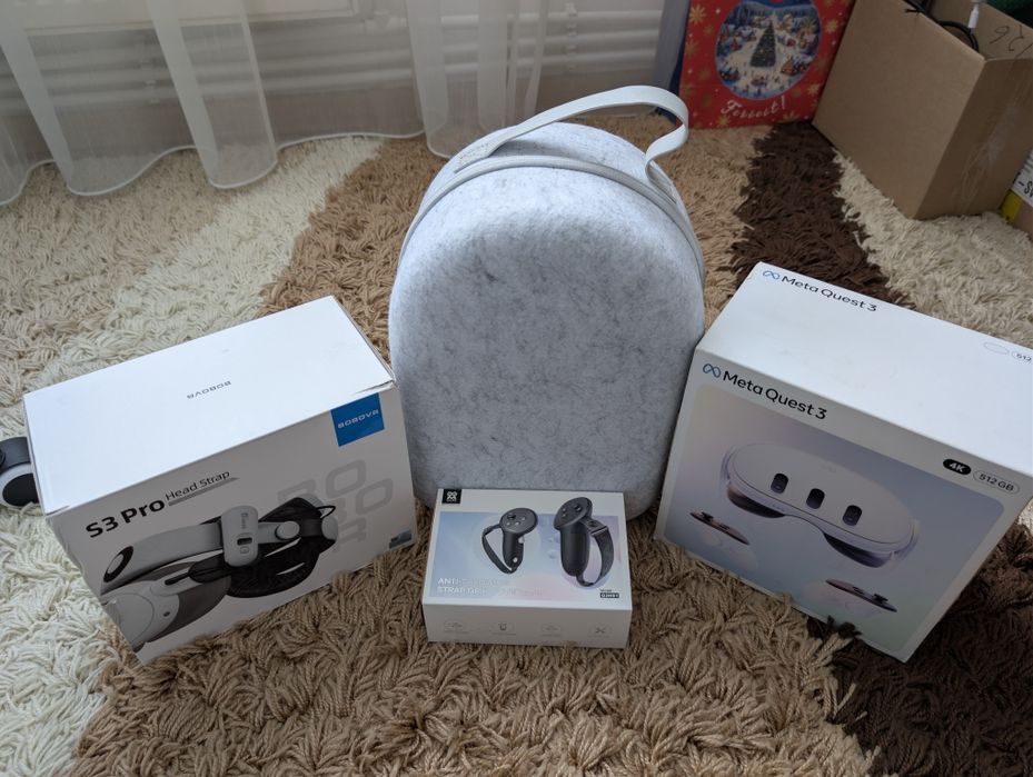 Meta Quest 3 cu BoboVR S3 Pro, AMVR Grips, Carry Case