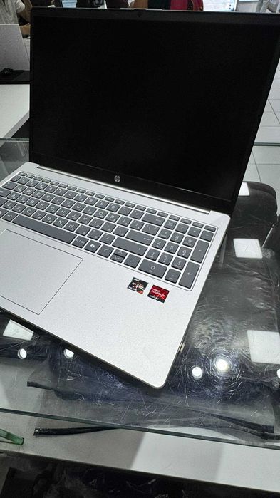 Hp Laptop 15 Amd rayzen 7