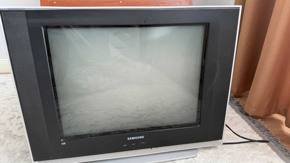 Продам телевизор