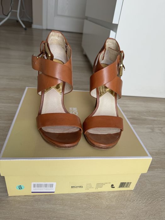 Michael Kors обувки