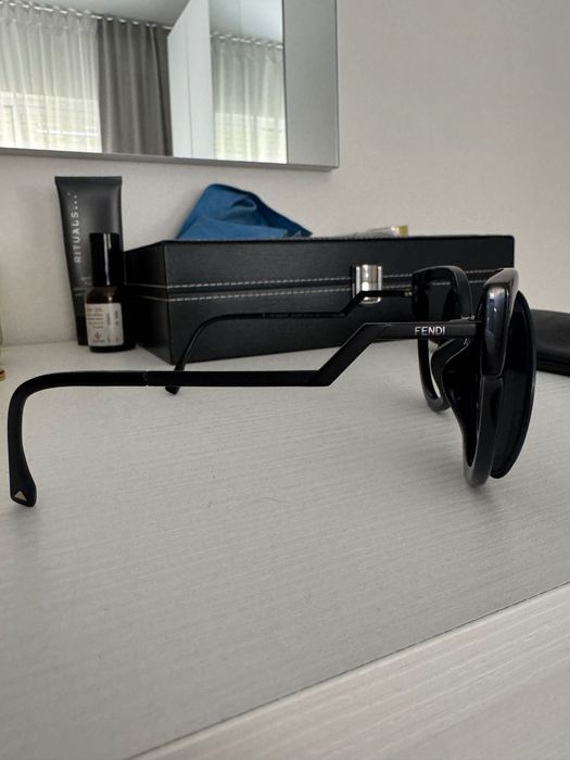 Слънчеви Очила на Fendi