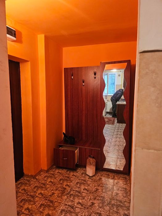 Închiriez apartament 2 camere Petrosani