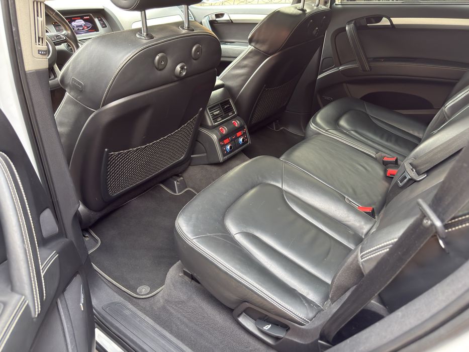 Audi Q7 S-Line 3.0TDI 245cp 2012