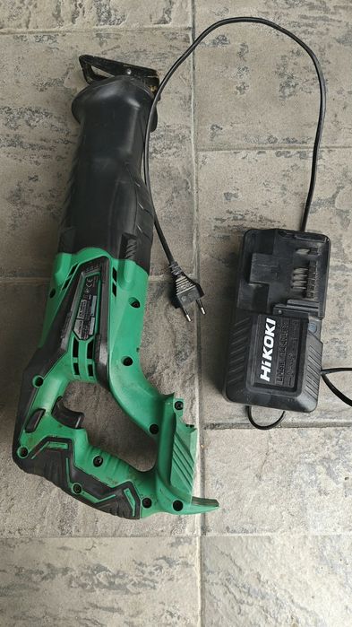 Hikoki CR 18 DBL fierăstrău sabie