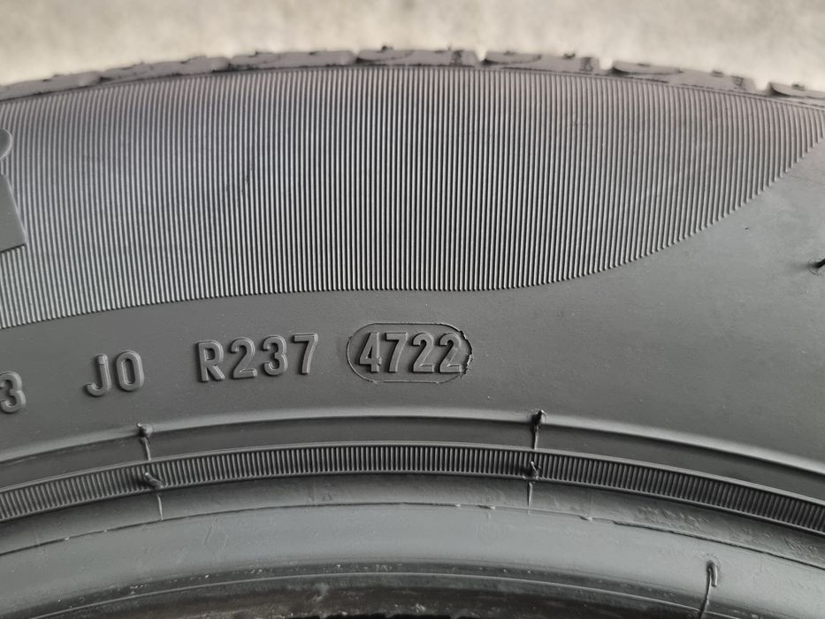215/55/17 Pirelli 4Броя: 250€ 7.2мм