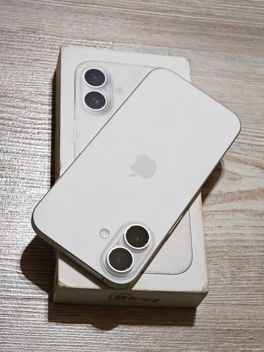 iPhone 16 128 gb akb 100 полный комплект