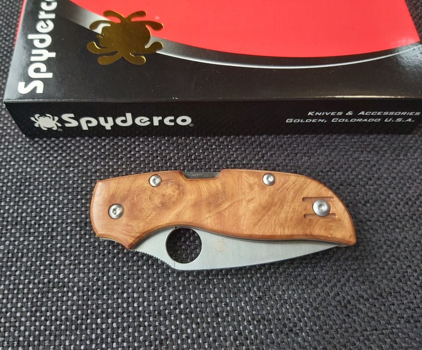 Сгъваем нож Spyderco Chaparral,дръжка Birdseye Maple, С152