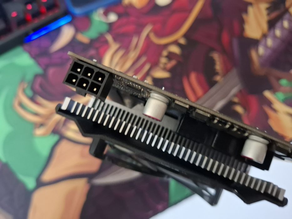 Продам видеокарту GT 730 2GB