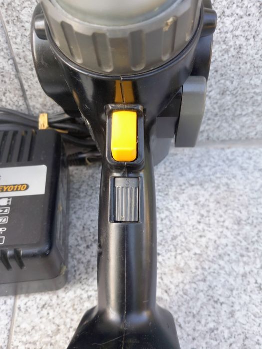 Panasonic EY3654 7.2v  Акумулаторен пистолет за силикон