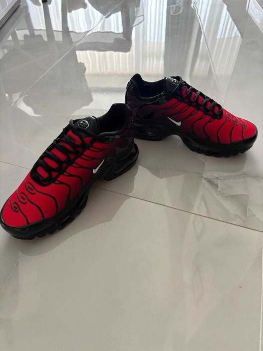 NIKE Air VaporMax Plus