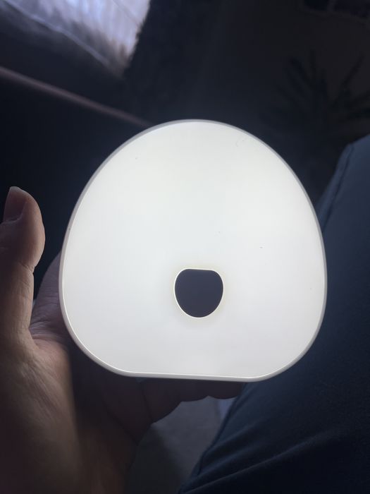 Машинка за бял шум / нощна лампа с мелодии