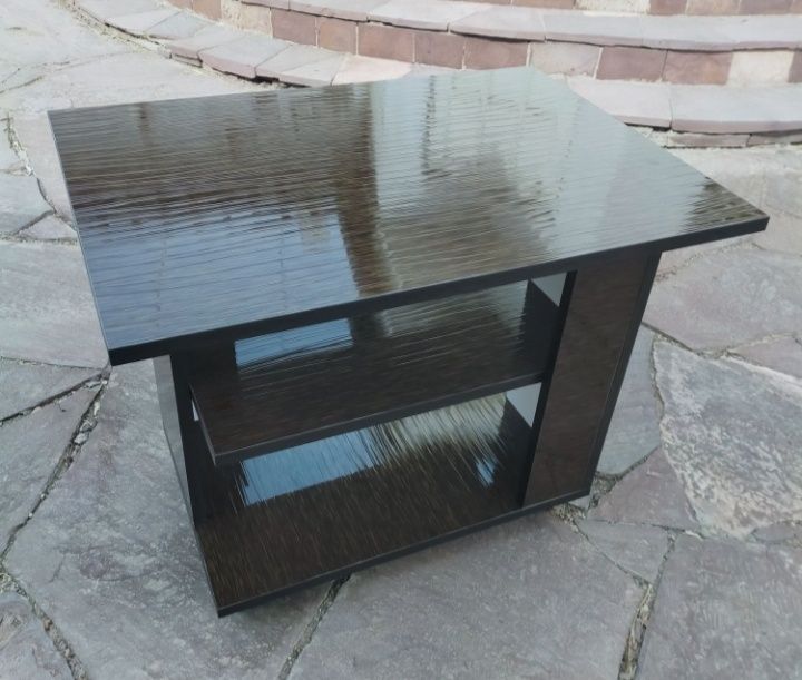 Продам новый стол